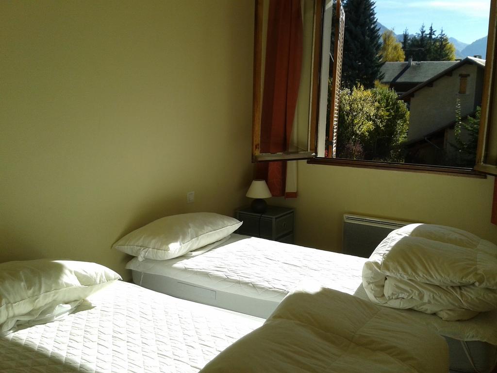 Alpineaccomodation 吉耶斯特尔 外观 照片